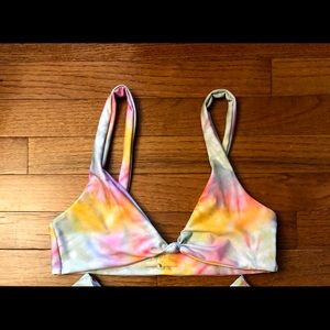 Skatie Bikini Top NWOT Woodstock print  *Top**